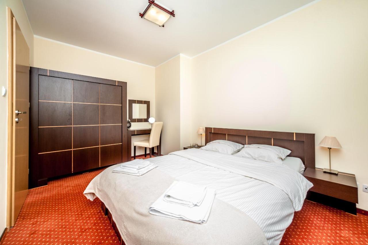 Apartament Wanda W Centrum Kolobrzegu Przy Starowce Exterior photo